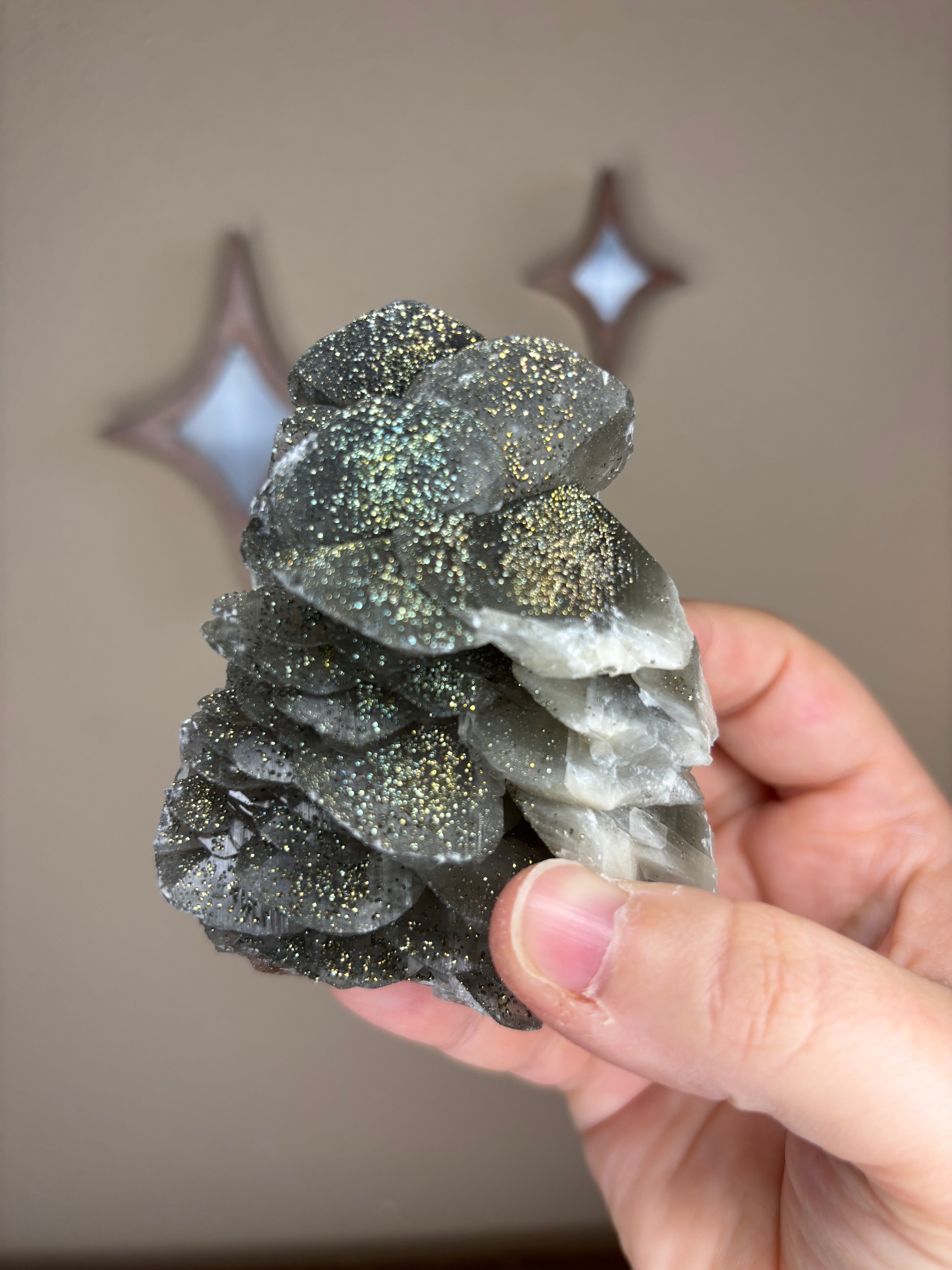 Chalcopyrite on calcite