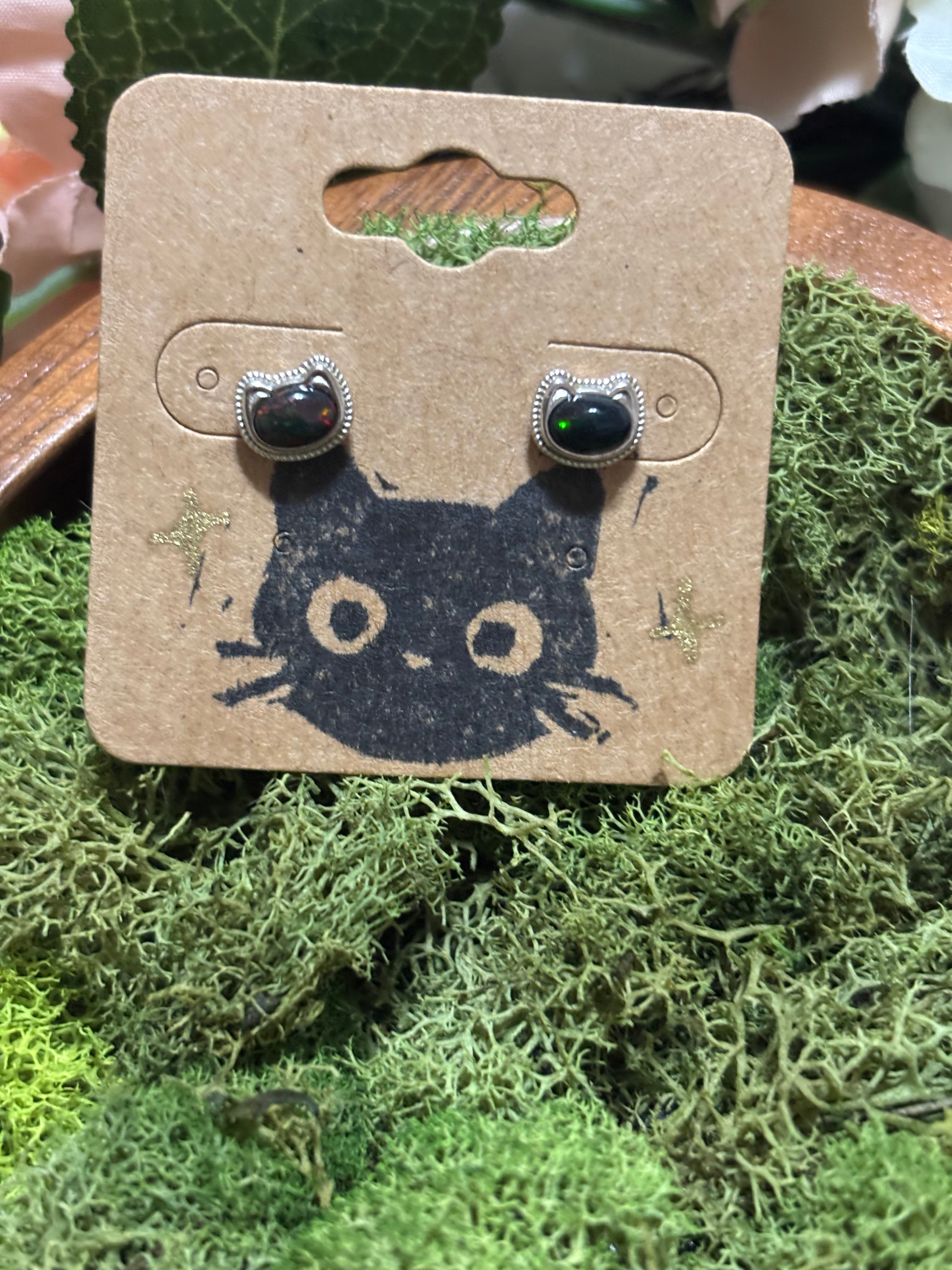 Black opal kitty head stud earrings