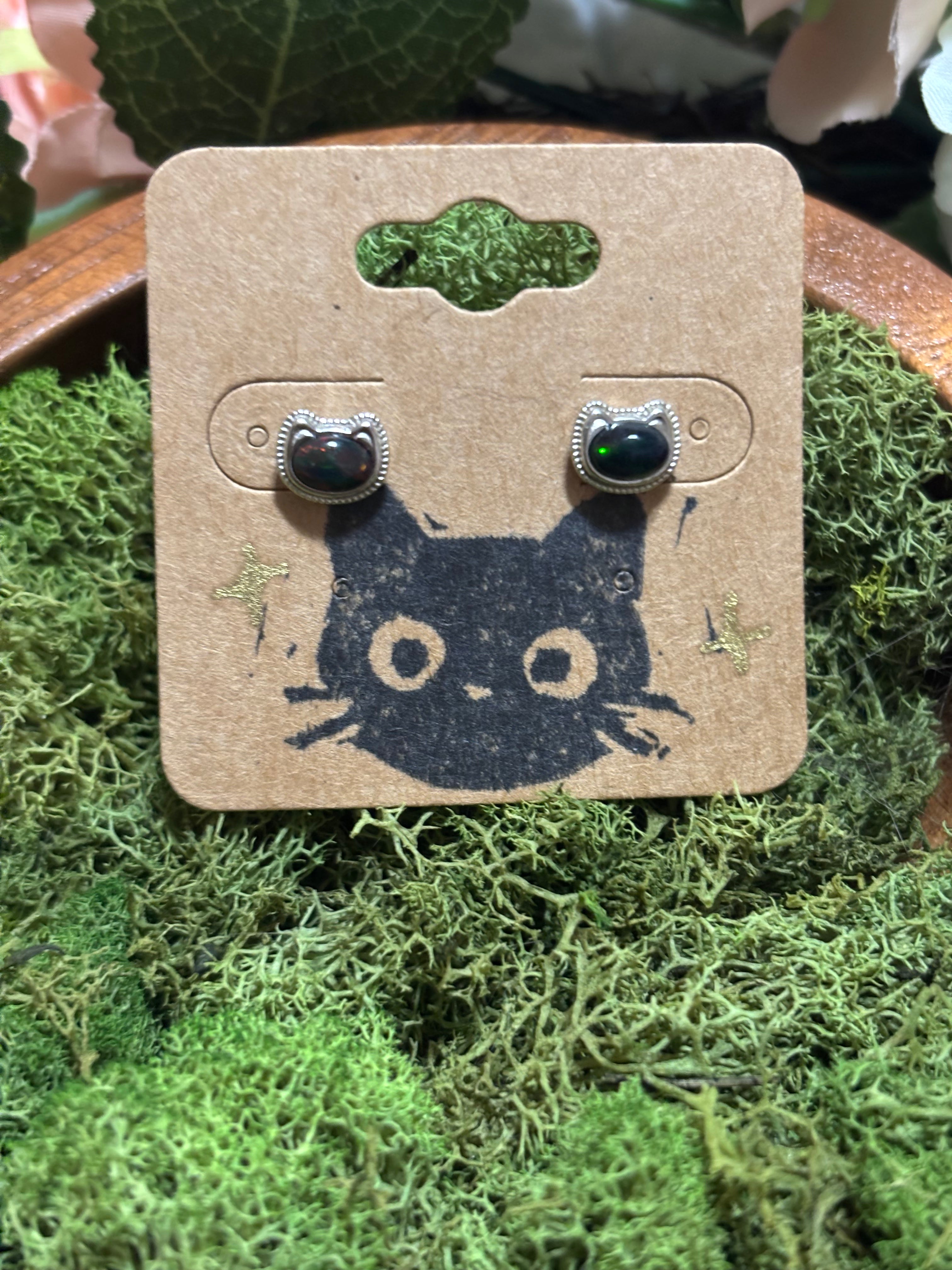 Black opal kitty head stud earrings