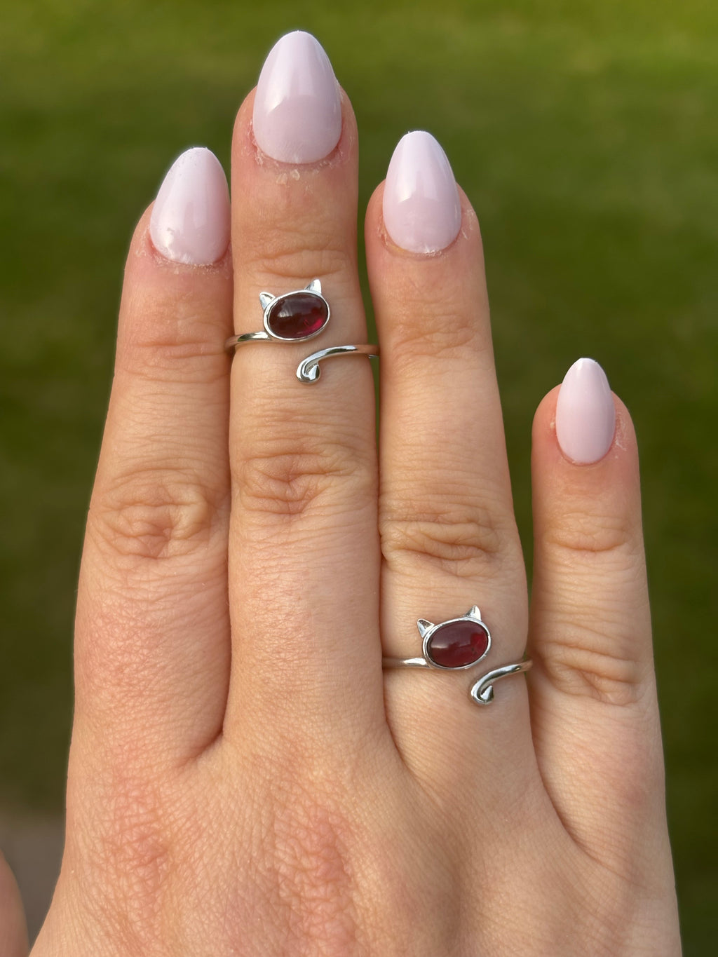 Ring - garnet kitty