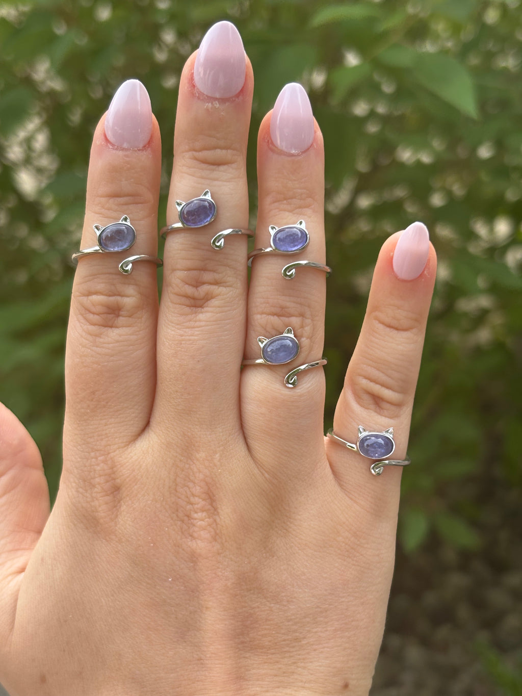 Ring - tanzanite kitty