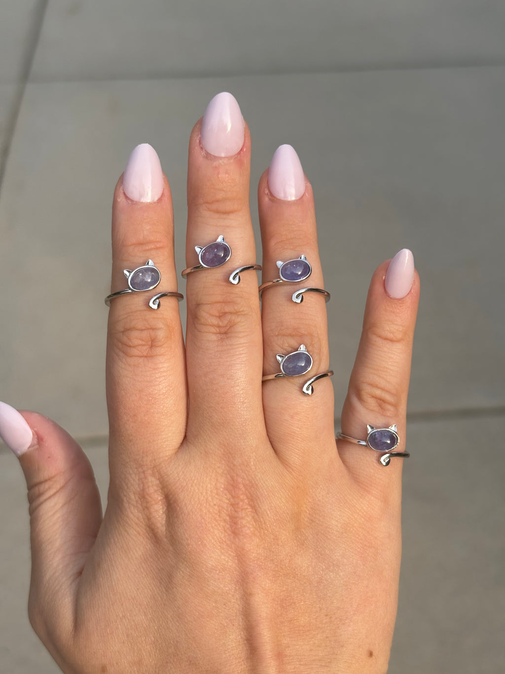 Ring - tanzanite kitty