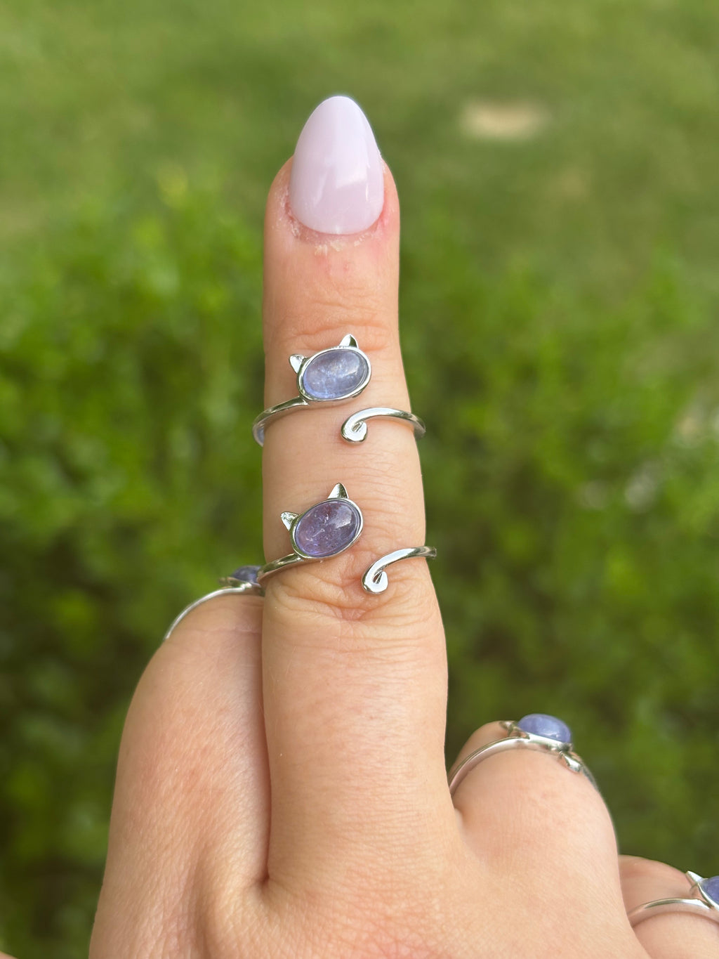 Ring - tanzanite kitty
