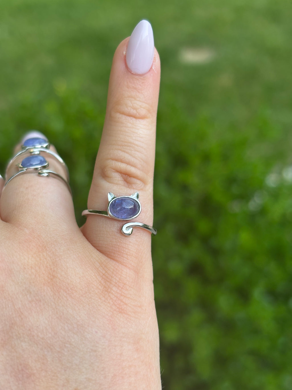 Ring - tanzanite kitty