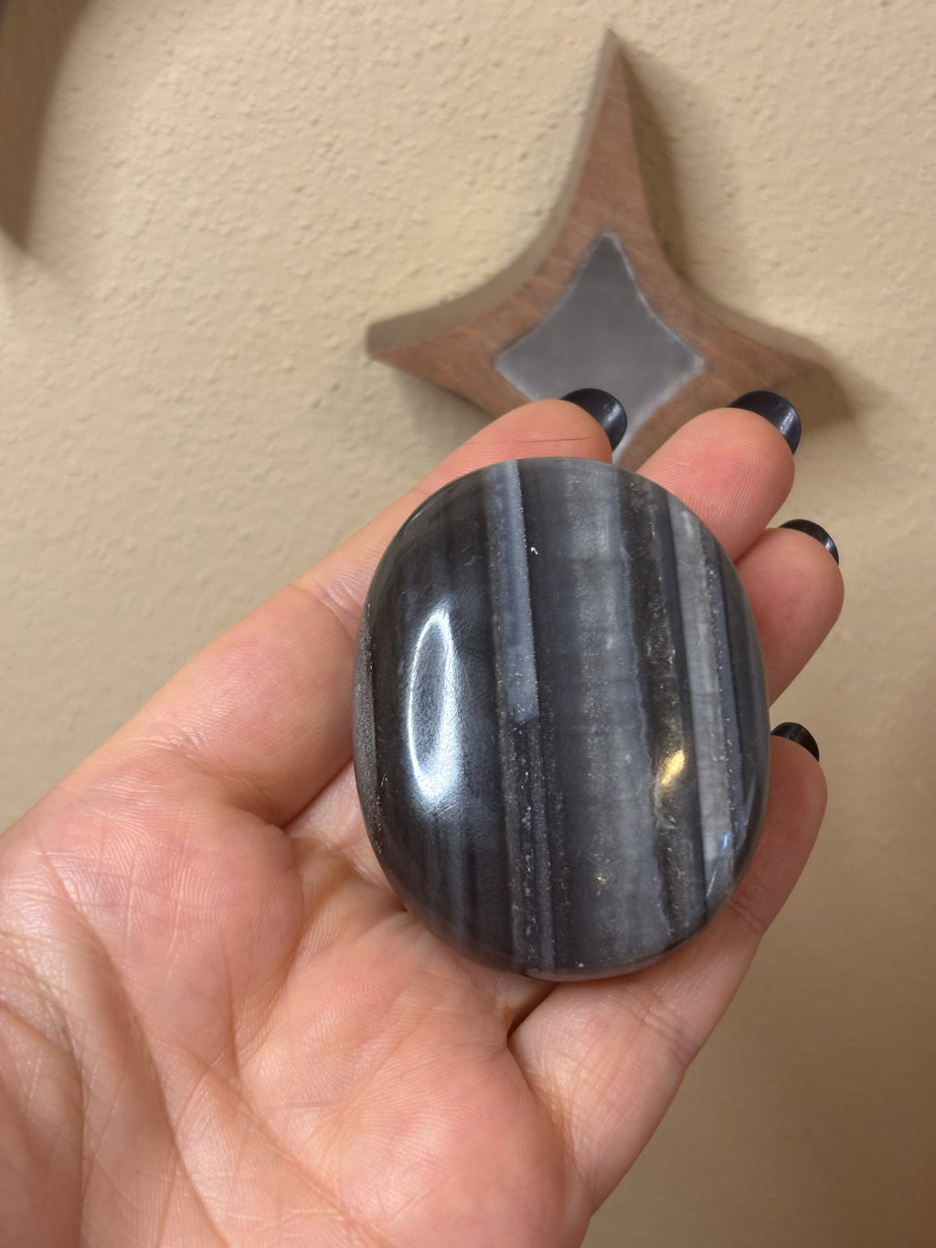 Blue opal/calcite palm stones