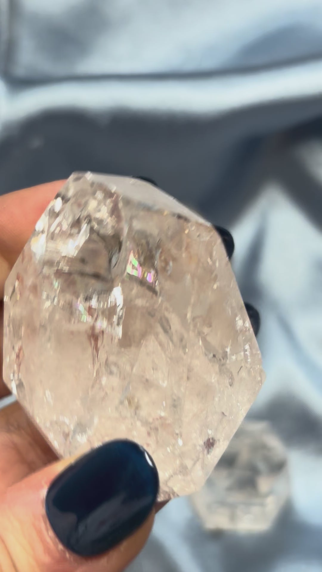Cracked quartz towers with rainbows 🌈