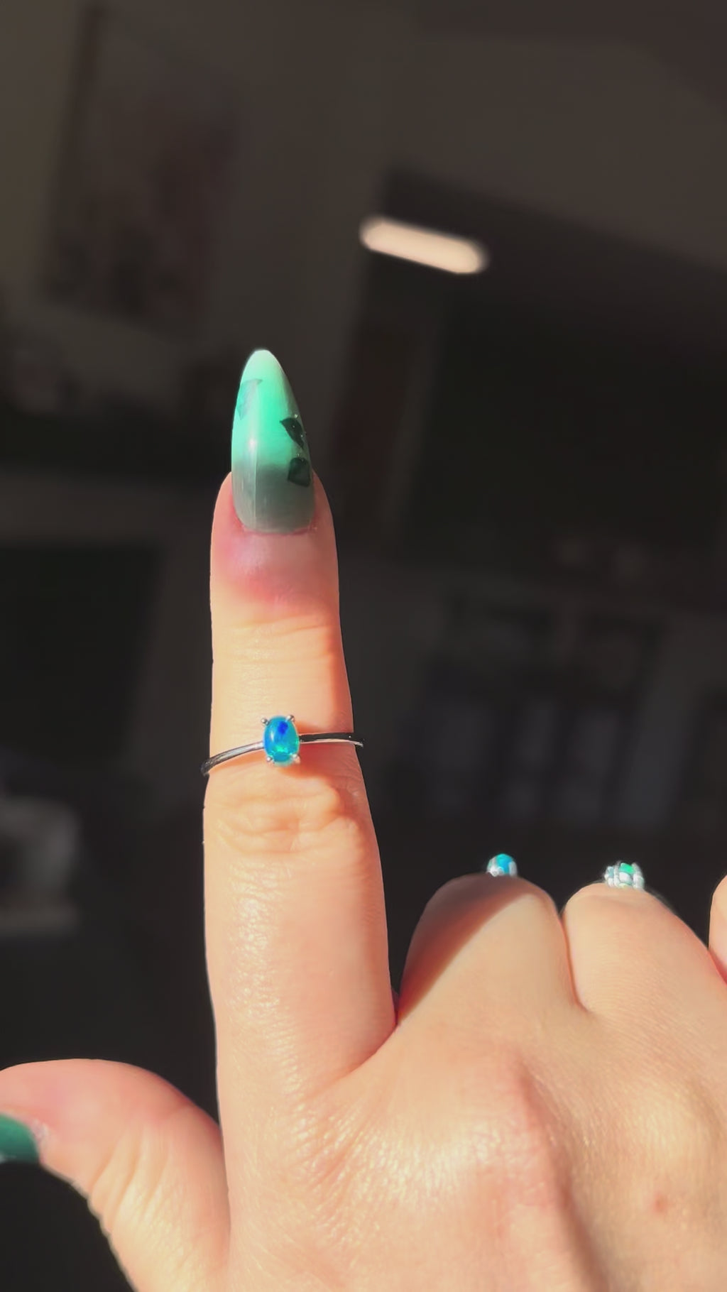 Ring - blue opal