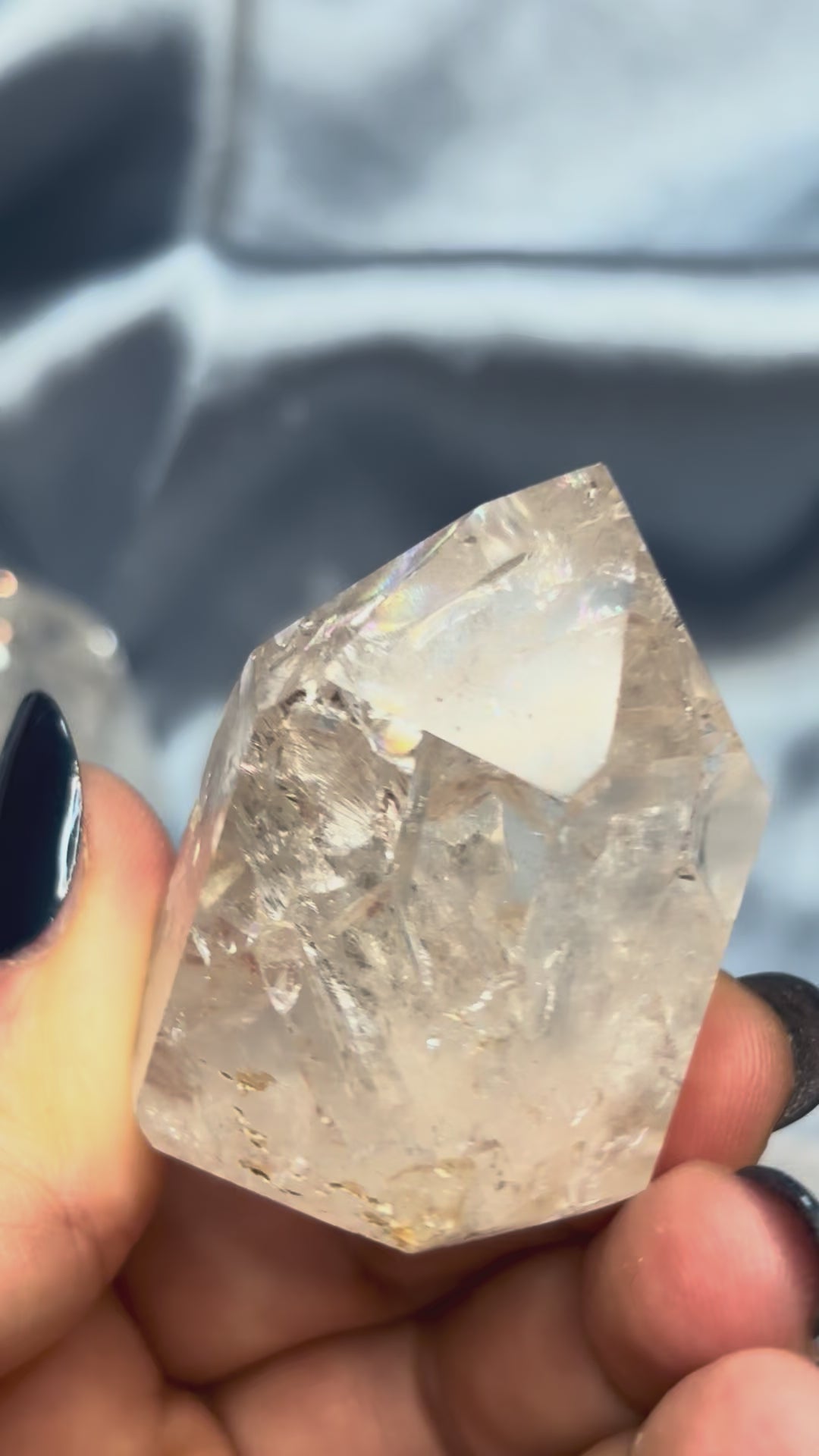 Cracked quartz towers with rainbows 🌈